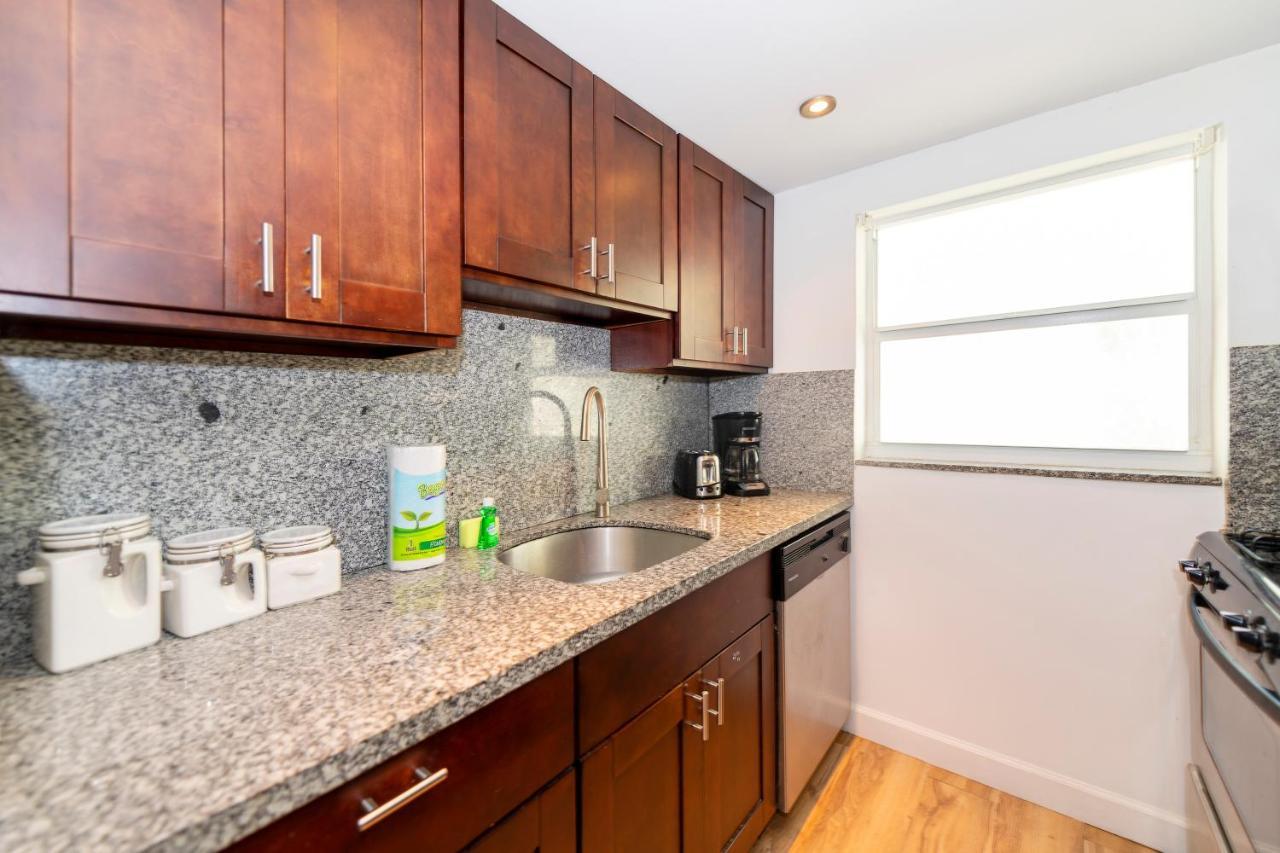 South Beach Apartments Маями Бийч Екстериор снимка